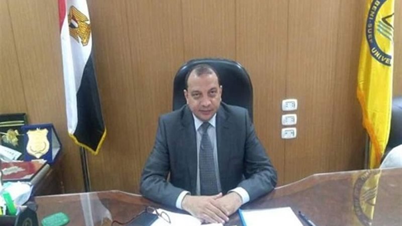  الدكتور  منصور حسن