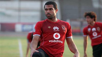تدريبات منفردة لثنائي الأهلي