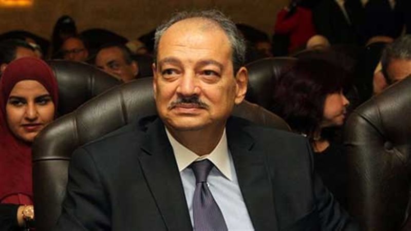 المستشار نبيل صادق