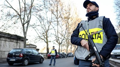 رويترز: انفجار حافلة في إيطاليا دون وقوع إصابات