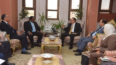 محافظ بني سويف يستقبل وفد منظمة الأغذية والزراعة بالأمم المتحدة
