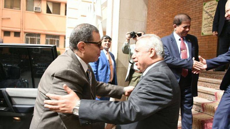 محافظ الشرقية-وزير