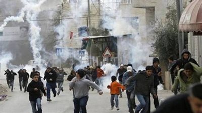 فيديو| مواجهات بين الاحتلال والفلسطينيين في خان يونس في 