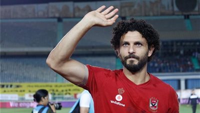 الأهلي يتعادل سلبيًا مع أياكس أمستردام في مباراة اعتزال حسام غالي