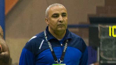 طارق خيري يشيد بفرق 