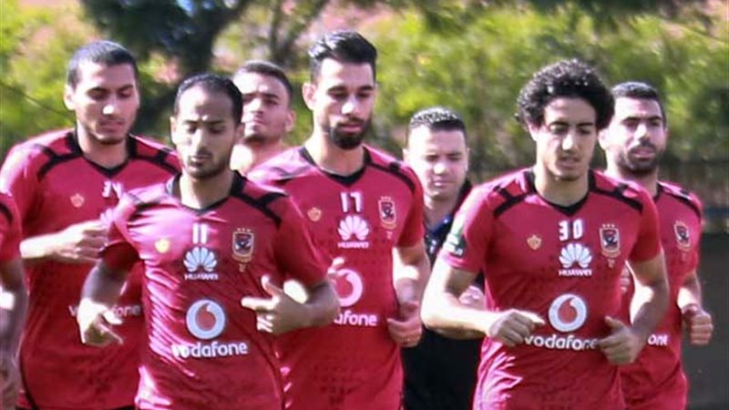 لاعبو الأهلي
