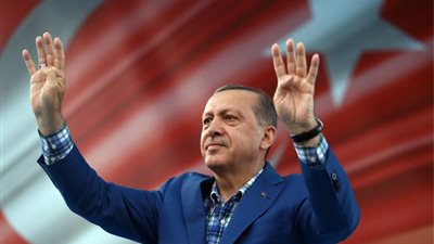 فيديو| نشأت الديهي يتحدى أردوغان على الهواء بسبب إسرائيل
