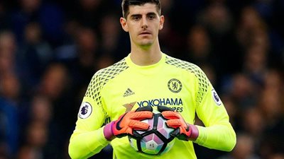 تقارير عالمية: كورتوا لم يوقع مع تشيلسي .. وفي انتظار ريال مدريد