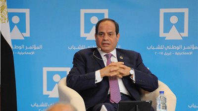 وزير الدفاع ورئيس الأركان يبعثان برقية تهنئة للرئيس السيسي بمناسبة شهر رمضان 