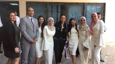 داليا البحيرى وأبو عميرة فى حفل تخرج نجلة شوقى غريب