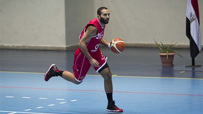 لاعب الأهلي يعتذر عن الانضمام للمنتخب