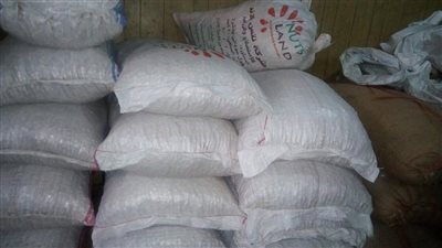 القبض على صاحب مخزن مواد غذائية بدون ترخيص بشبرا الخيمة