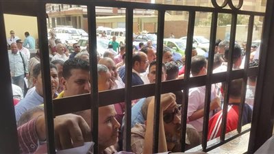 416 متقدم فى انتخابات النقابات العمالية بالسويس 