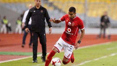 22 لاعبًا ارتدوا قميص الأهلي والمصري.. تعرف عليهم