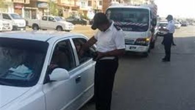 تحرير 700 مخالفة مرورية خلال حملة بالسويس