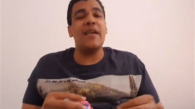فيديو| رد فعل شاب بعد مشاهدة حفل زفاف الأمير هاري