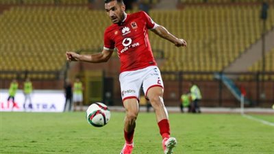 الأهلي يحسم موقف رحيل علي معلول عن القلعة الحمراء