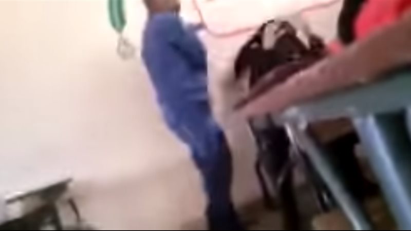 تعذيب طالبة