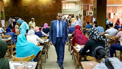 إحالة طالب جامعى للنيابة العامة لانتحاله شخصية آخر بامتحانات بنى سويف