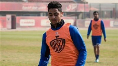 مدافع الأهلي يكشف سر لقب (الجزار) ونصائح أيوب