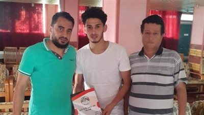 الزرقا يدعم هجومه بـ