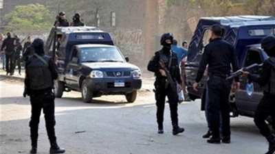 ضبط عاطل وزوجته كونوا تشكيلا عصابيا للإتجار بالمخدرات في القليوبية