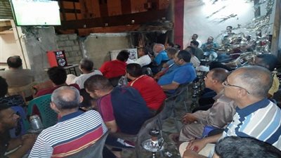 صور| حالة من الغضب تنتاب جماهير الوادي الجديد لإصابة محمد صلاح 