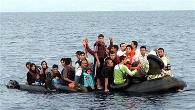 إسبانيا تنقذ 408 مهاجر من الموت المحقق في البحر المتوسط 