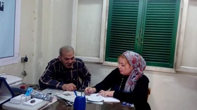 أقدم قيادى عمالى بـ