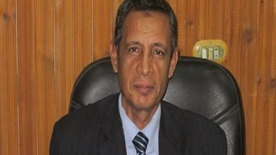 تسليم الشباب 62 محلًا و48 فرشة بسوق بلاط عقب عيد الفطر بـ