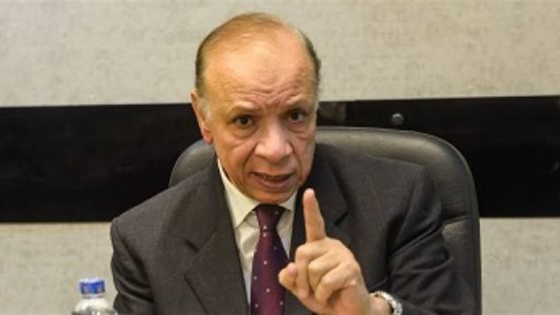 محافظ القاهرة عاطف