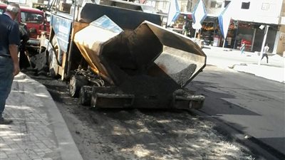 صور| إنهاء رصف عدة طرق حيوية بـ 4 أحياء في الإسكندرية