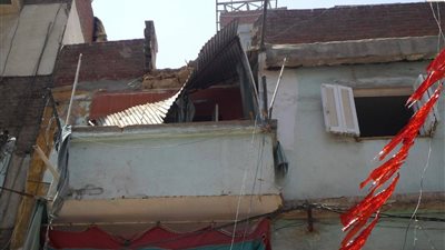 صور| انهيار بلكونة عقار في الإسكندرية دون إصابات