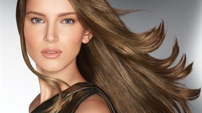 لشعرٍ مستقيم.. يمكنك تجربة خليط الموز والزبادي وزيت الزيتون
