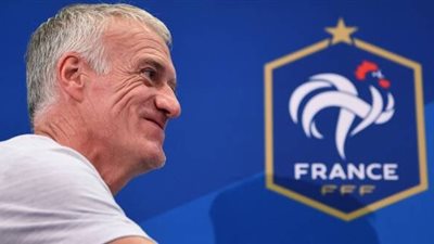 ديشامب: زيدان رحل عن ريال مدريد من الباب الكبير