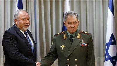 ‏وزير الدفاع الروسي ونظيره الإسرائيلي يتباحثان حول التواجد الإيراني في سوريا