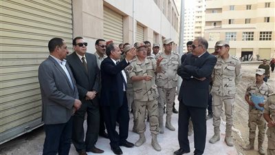صور| محافظ الإسكندرية يُجري جولة تفقدية لمتابعة سير الأعمال بـ
