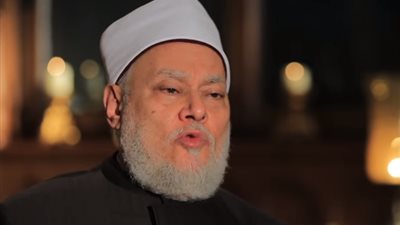فيديو | الشيخ علي جمعة يوضح تفاصيل قبر الرسول 