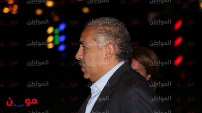 صور| العامري فاروق في عزاء نجل محمد فضل