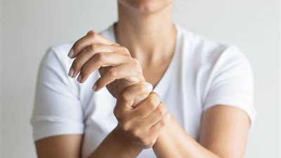 الرفيق المر.. كيف نعيش مع الألم المزمن من خلال طرق طبيعية؟