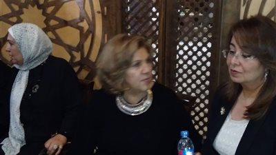 65 صورة من من عزاء مديحة يسري في حضور نجوم الفن