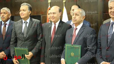  صور| توقيع عقد دراسة خطة الموانئ المصرية