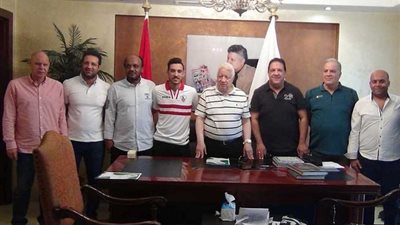 الأهلي يكشف حقيقة التفاوض مع 