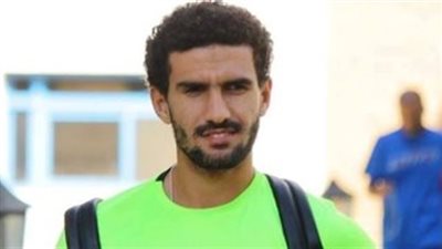 الفراعنة في كأس العالم| عواد يغادر معسكر مصر.. والخماسي يلحق به غدا