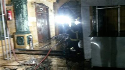 صور|قبل بدء الإنتخابات.. حريق هائل داخل 