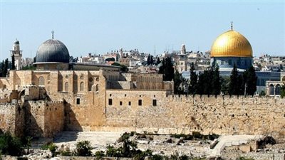 صور| 100 مستوطن إسرائيلي يقتحمون 