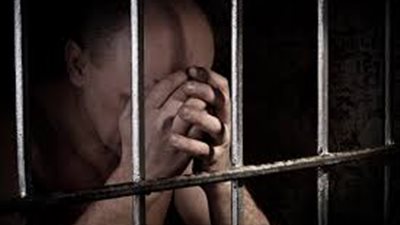 القبض على عاطلين بحوزتهما 26 قطعة حشيش بـ