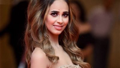 رنا سماحة لجمهورها: التجميل مش أبيض طباشير