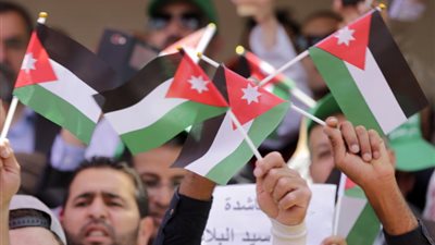 الرزاز يبدأ مشاوراته لتشكيل الحكومة الأردنية الجديد