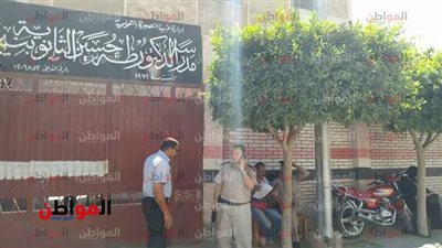 صور| رئيس غرب المنصورة يتفقد لجان امتحانات الثانوية العامة 2018